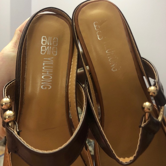 BNWOT Slingback Square Block Heels - Picture 5 of 8